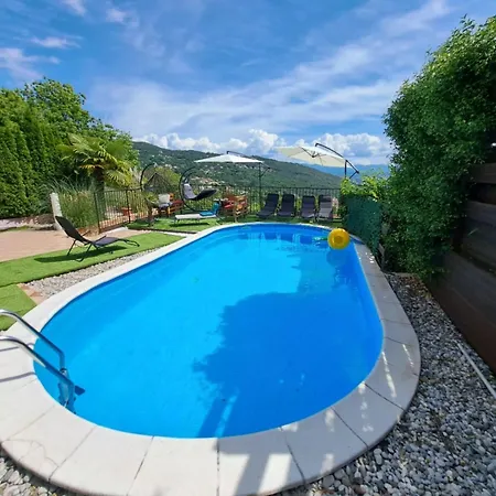 Beautiful Unique Family Emily - Five Bedroom With Pool * Lovran